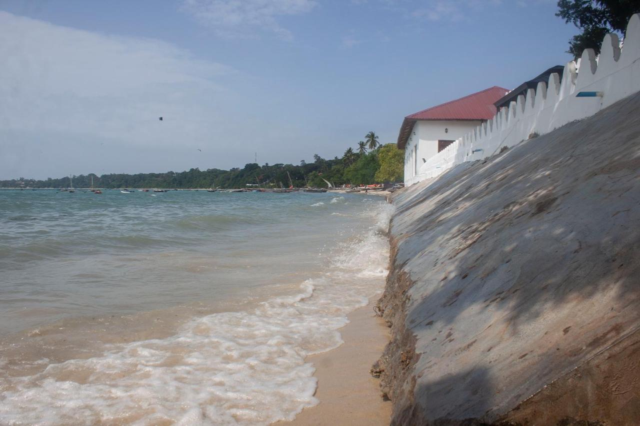 Sea View Beach Hotel Zanzibar Eksteriør billede